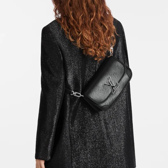 Louis Vuitton Black Epi Leather Buci Bag. Adjustable for Crossbody/Shoulder. - Picture 2 of 15
